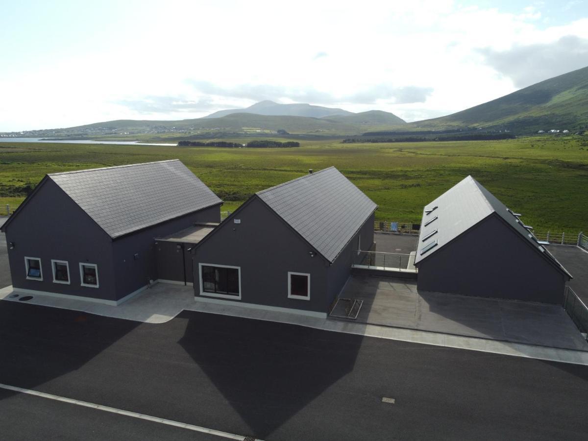 Хостел Achill Surf Centre Bellanasally Экстерьер фото